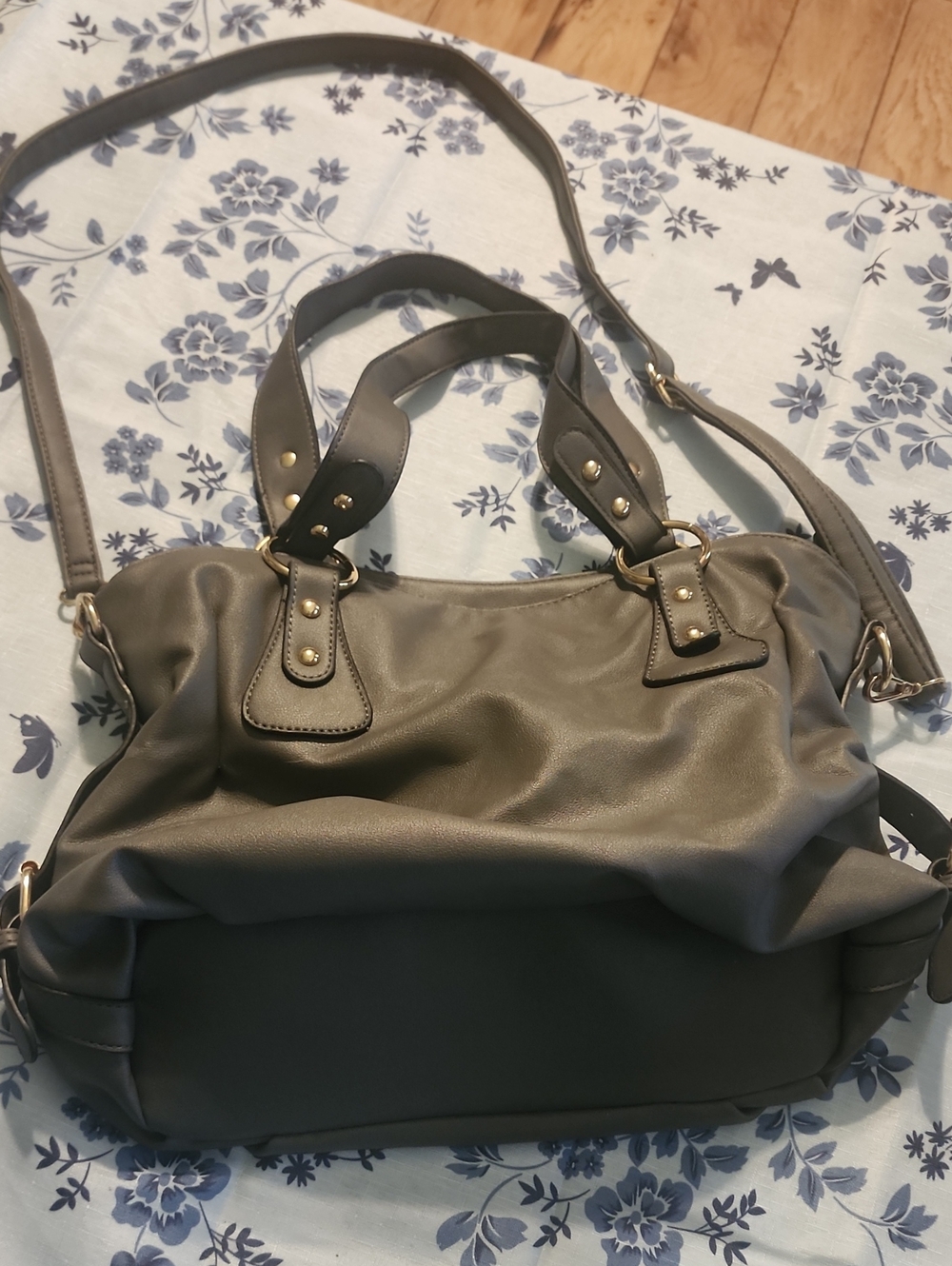 Amazon Grey Shoulder Bag with Gold Hardware